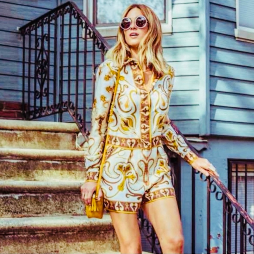 Beautiful Rachel Zoe Long sleeve romper